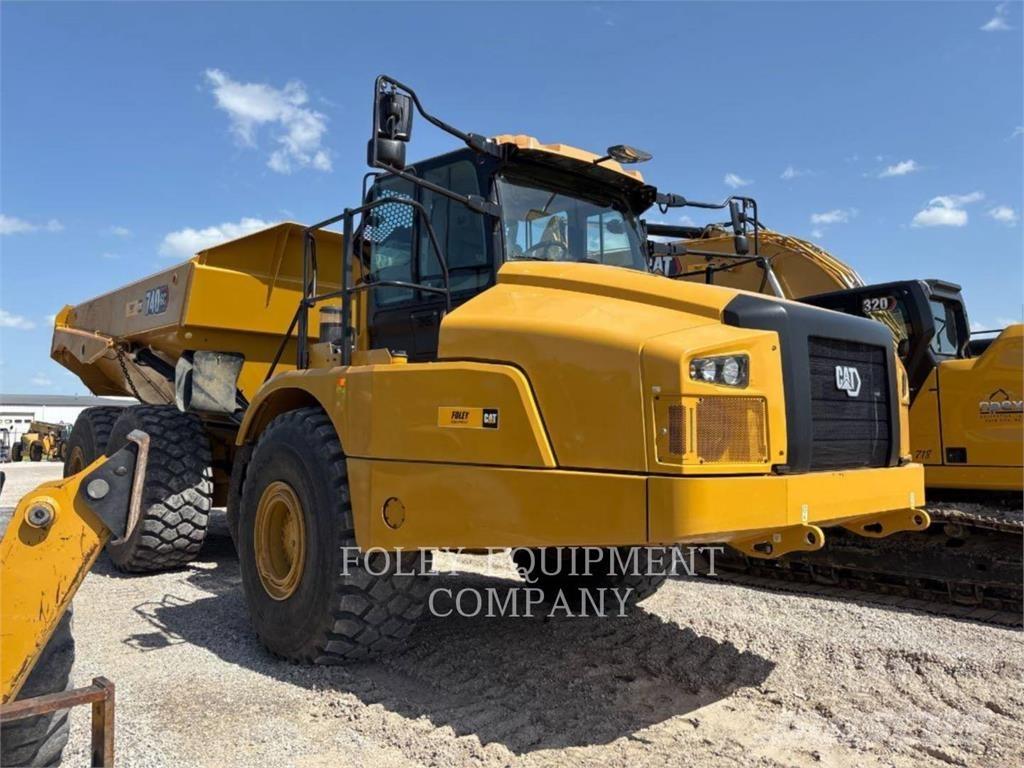 CAT 740GC-04 ساحبات مفصلية