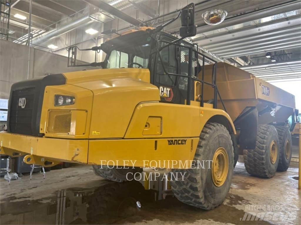 CAT 740GC-04 ساحبات مفصلية
