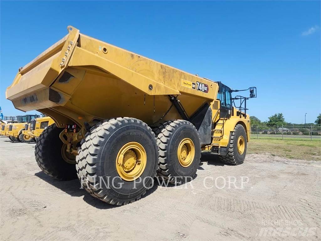 CAT 740GCTG ساحبات مفصلية