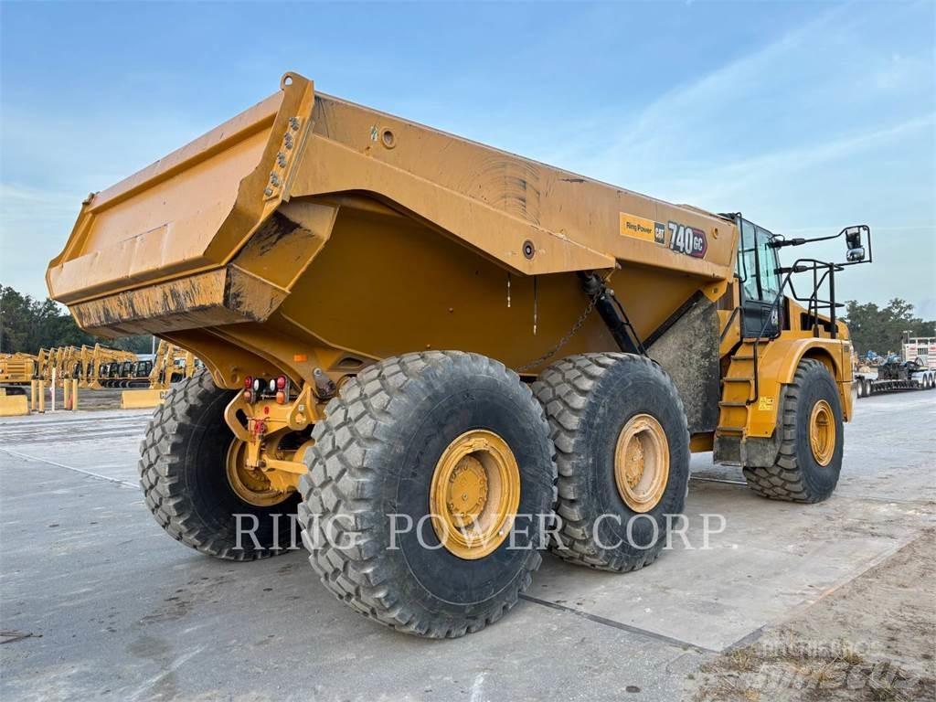 CAT 740GCTG ساحبات مفصلية
