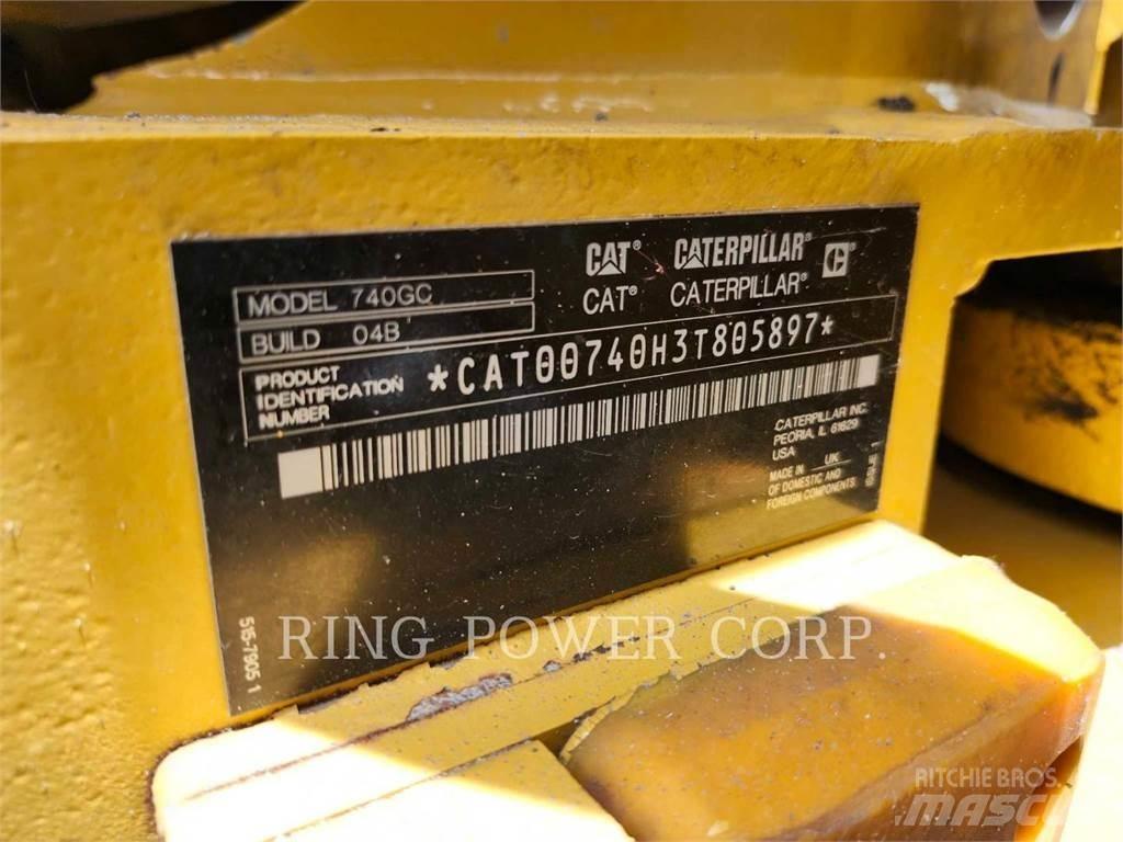 CAT 740GCTG ساحبات مفصلية