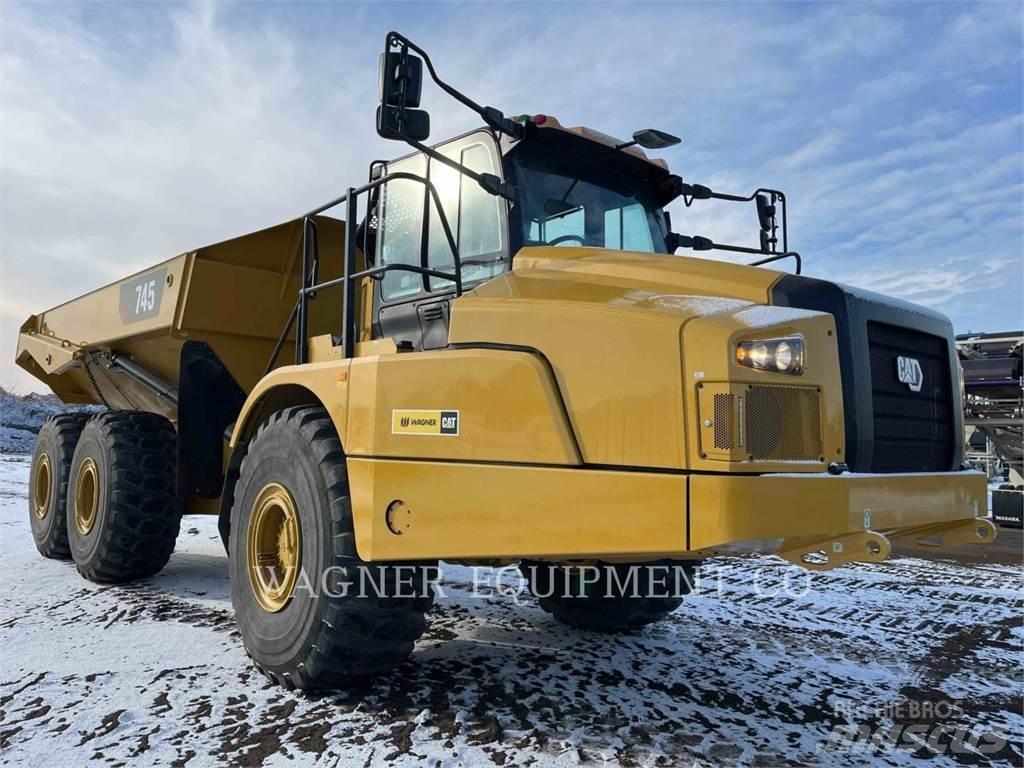 CAT 745 ساحبات مفصلية