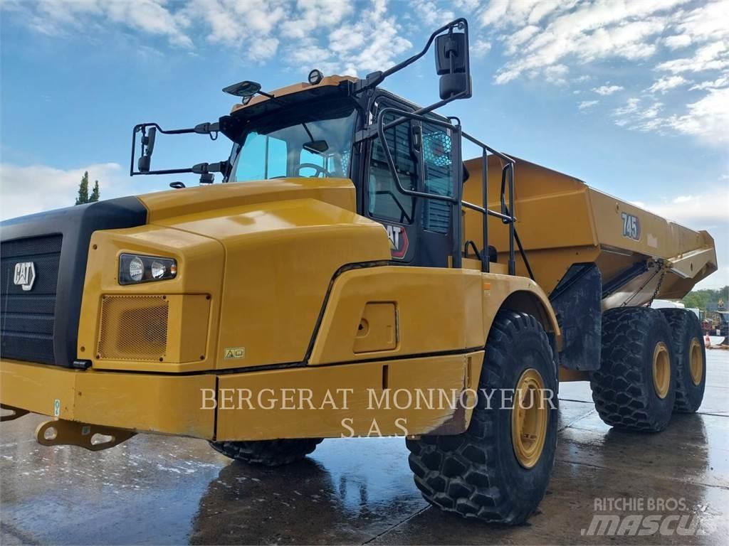 CAT 745 ساحبات مفصلية