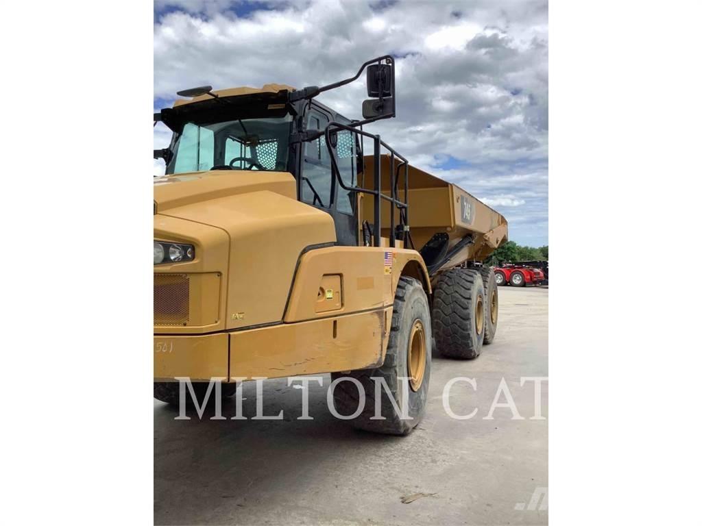 CAT 745 ساحبات مفصلية