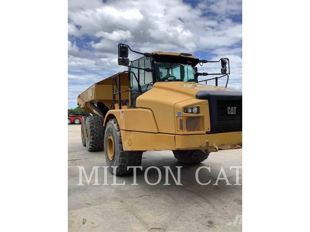 CAT 745 ساحبات مفصلية