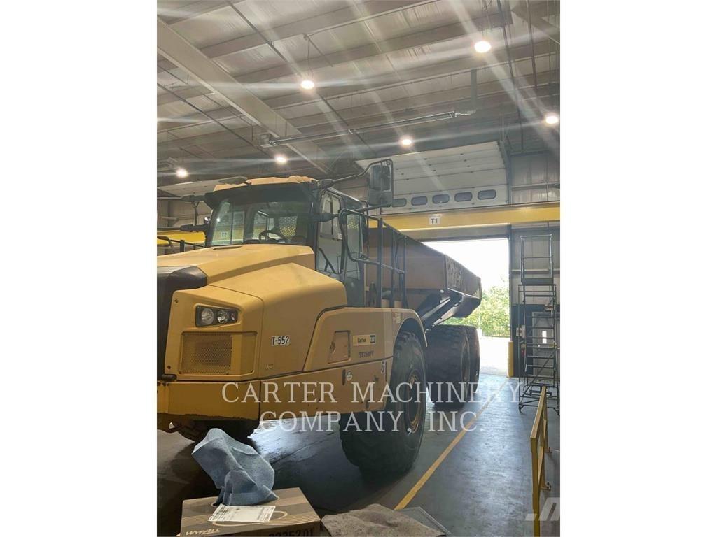 CAT 745 ساحبات مفصلية