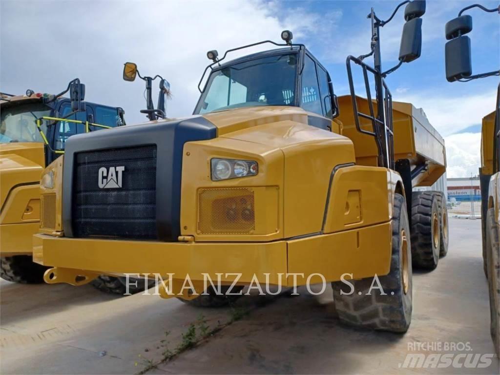 CAT 745 ساحبات مفصلية