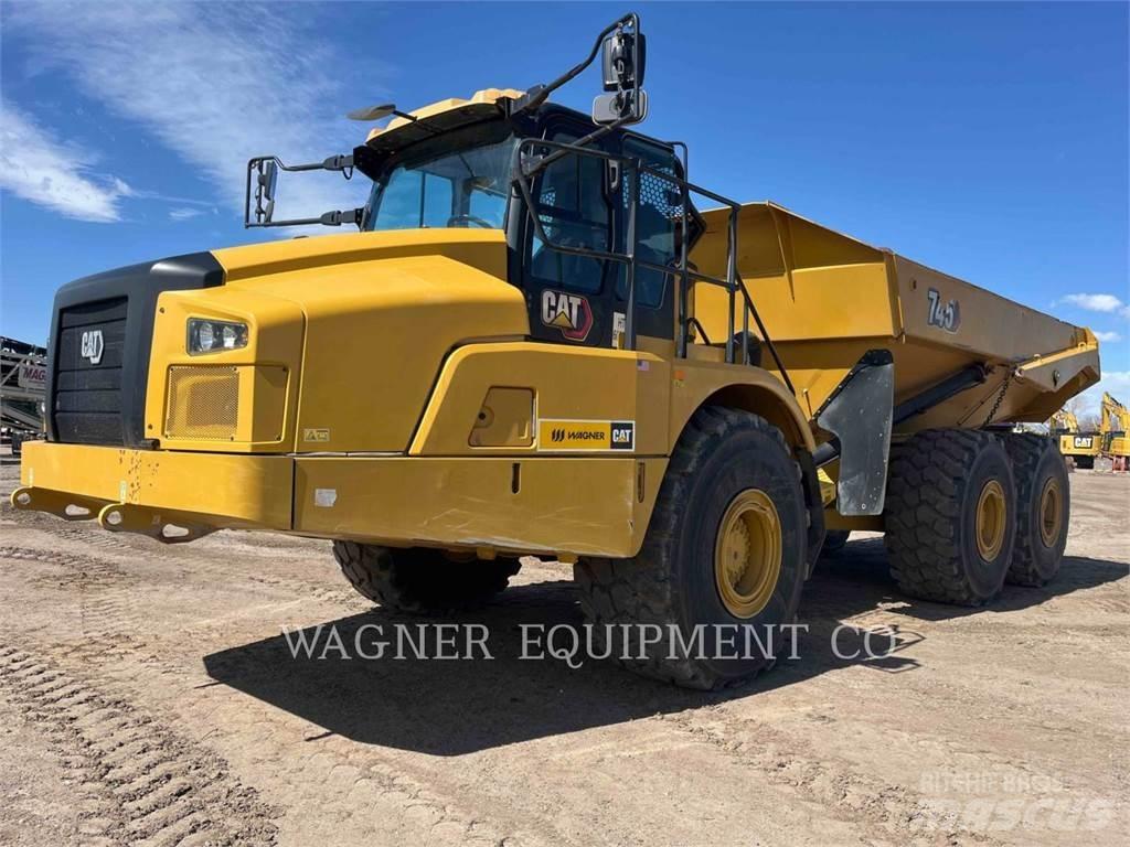 CAT 745 ساحبات مفصلية