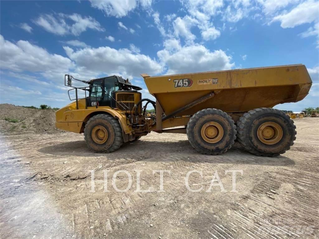 CAT 745 ساحبات مفصلية