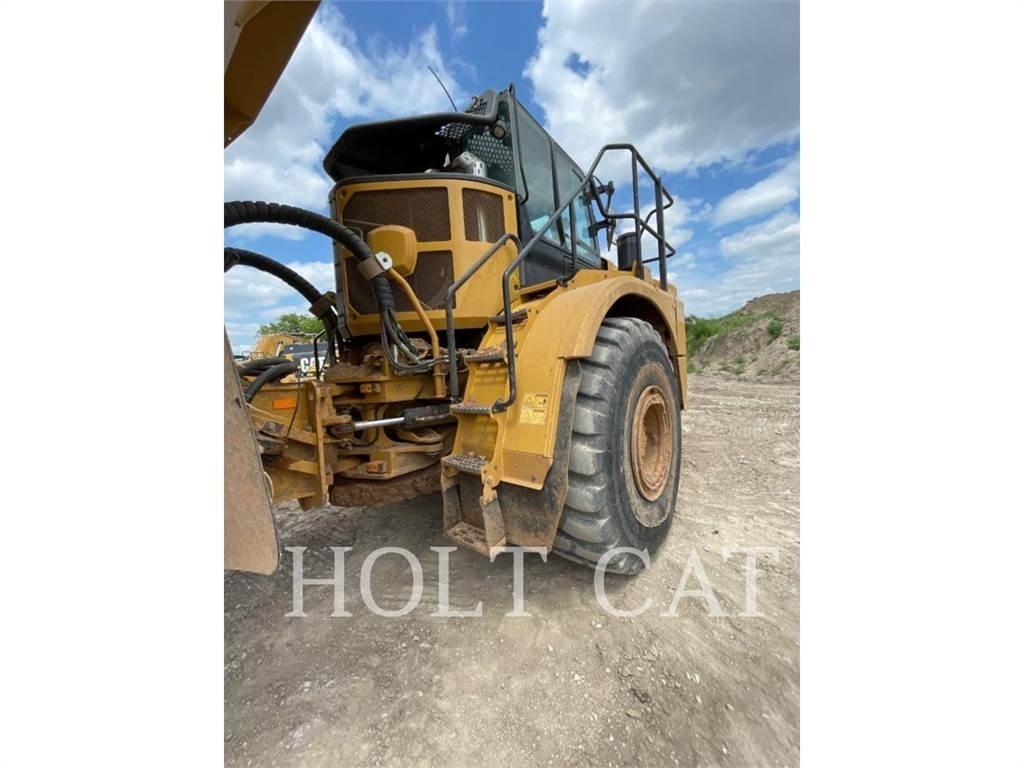 CAT 745 ساحبات مفصلية