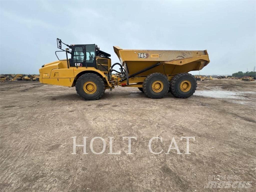 CAT 745 ساحبات مفصلية