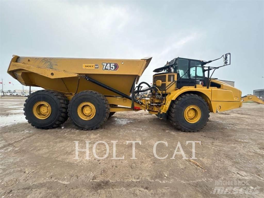 CAT 745 ساحبات مفصلية