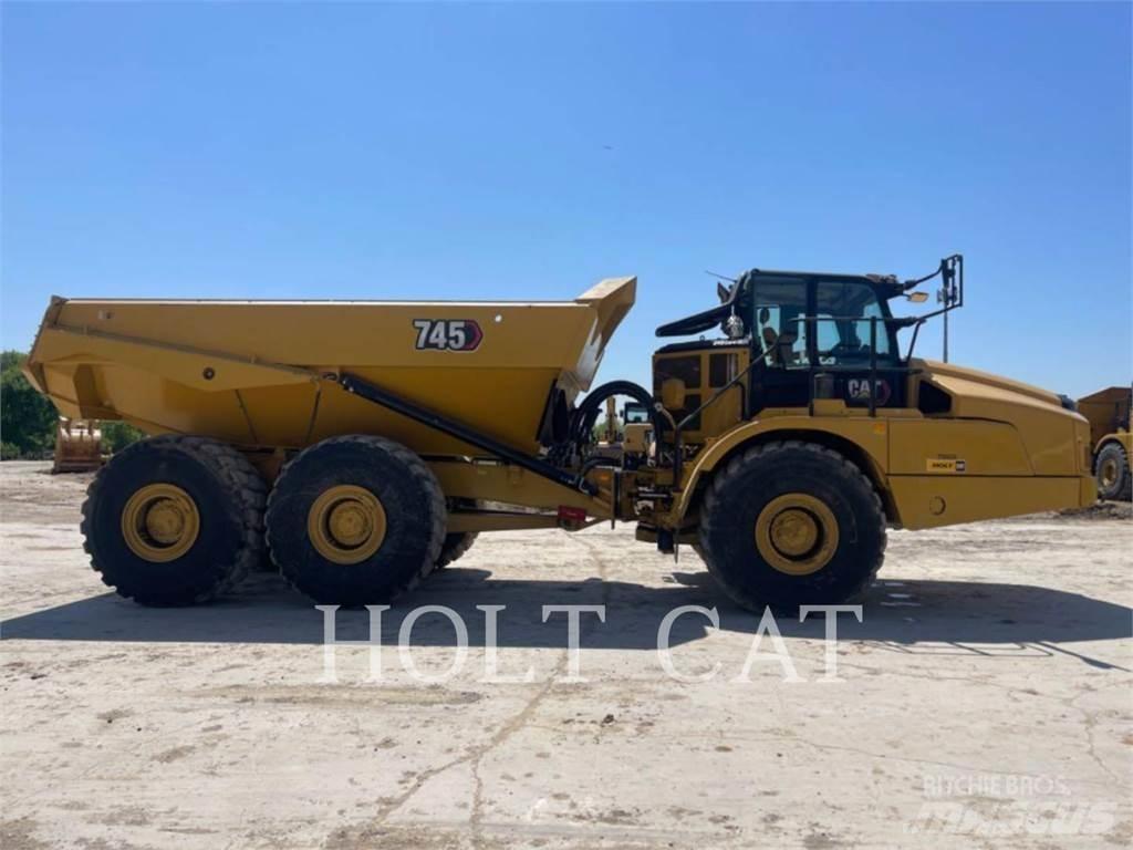 CAT 745 ساحبات مفصلية
