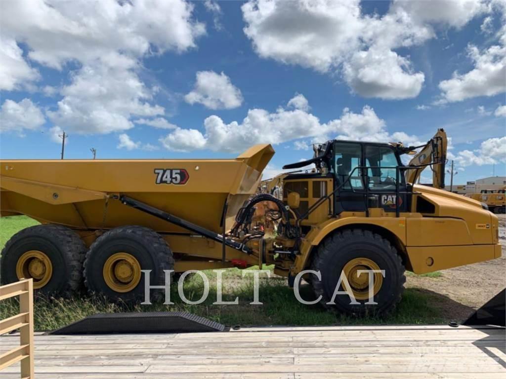 CAT 745 ساحبات مفصلية
