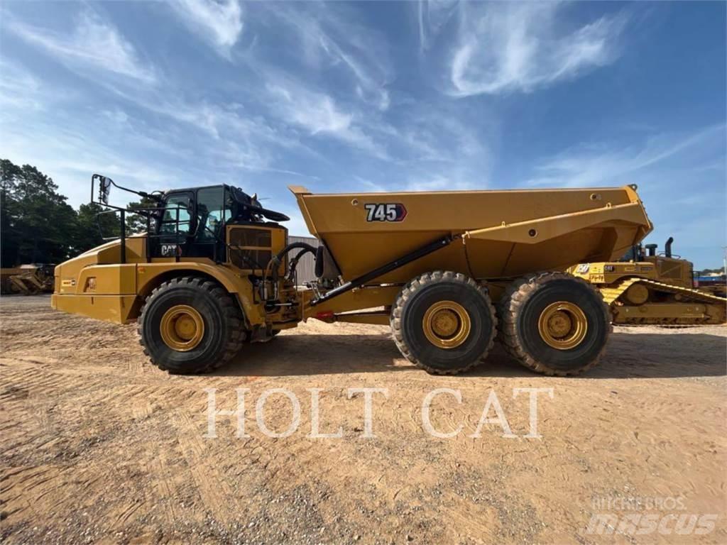 CAT 745 ساحبات مفصلية