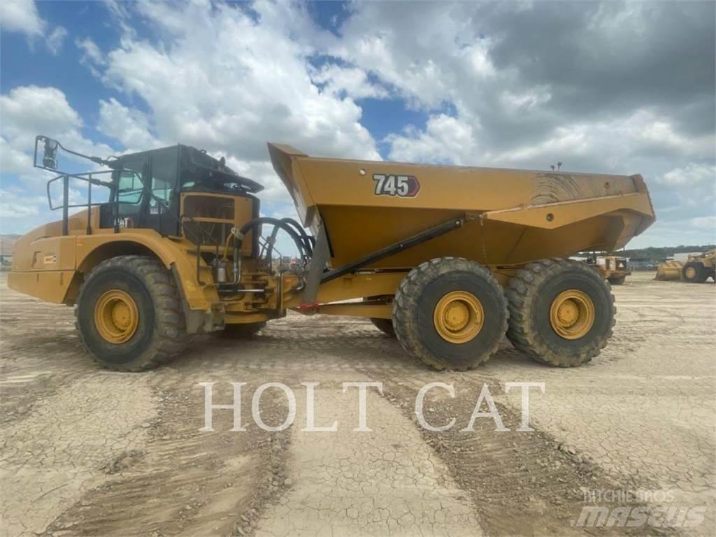 CAT 745 ساحبات مفصلية