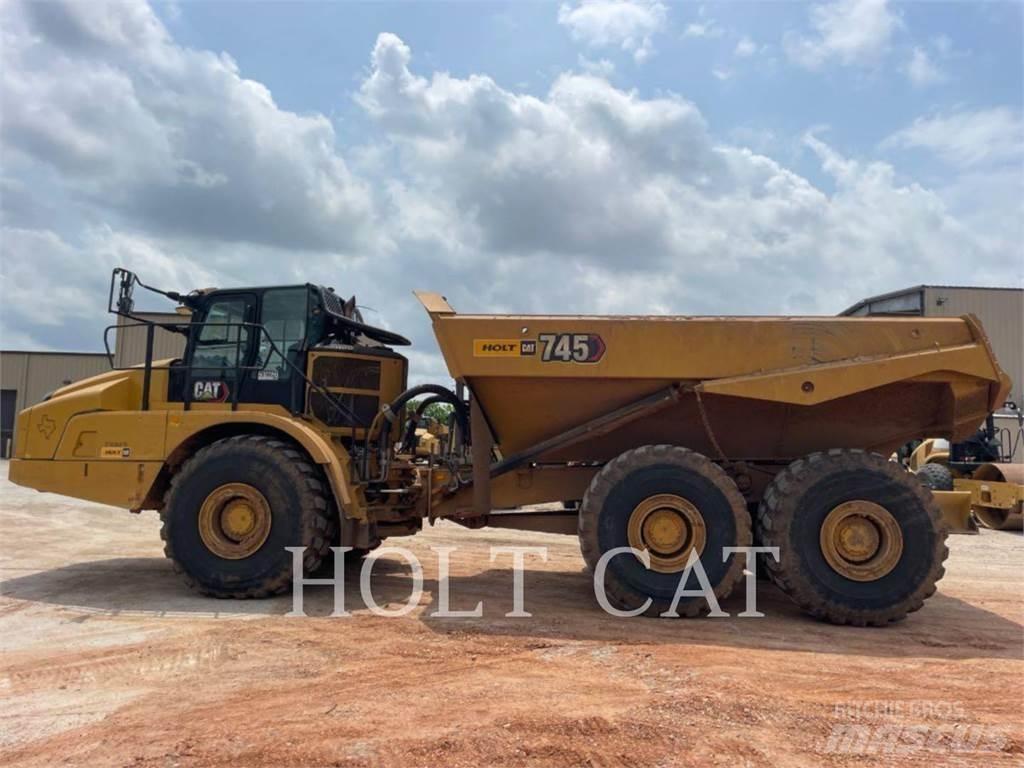 CAT 745 ساحبات مفصلية
