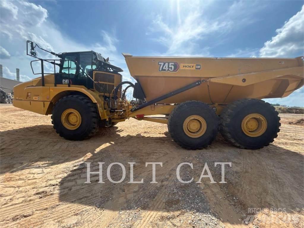 CAT 745 ساحبات مفصلية