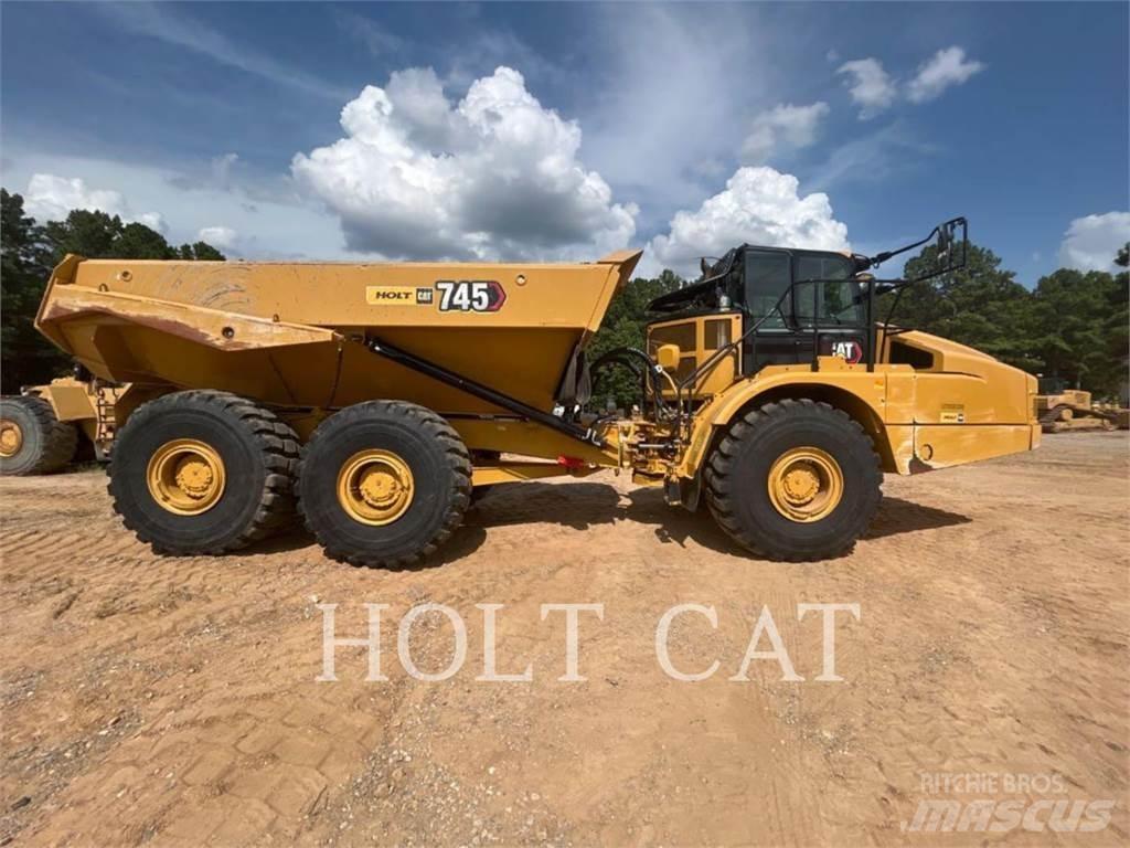 CAT 745 ساحبات مفصلية