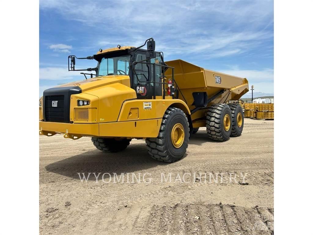 CAT 745 ساحبات مفصلية