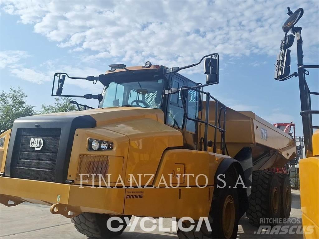 CAT 745 ساحبات مفصلية