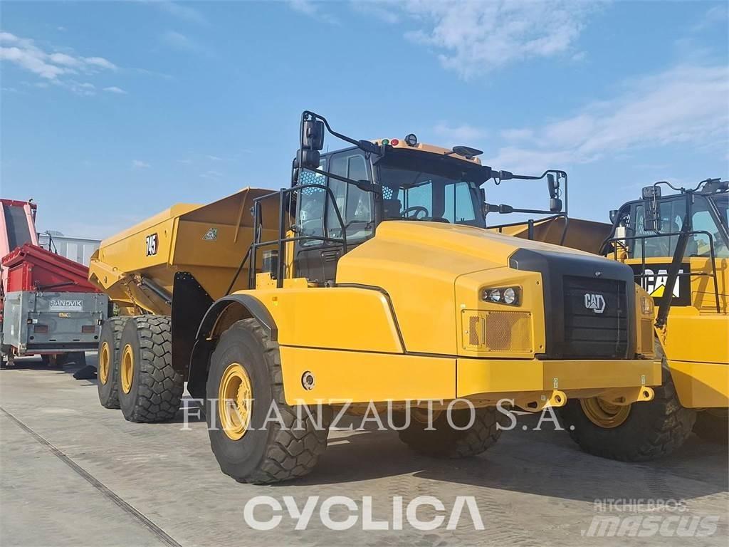 CAT 745 ساحبات مفصلية