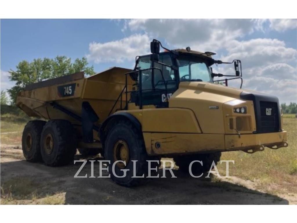 CAT 745 ساحبات مفصلية