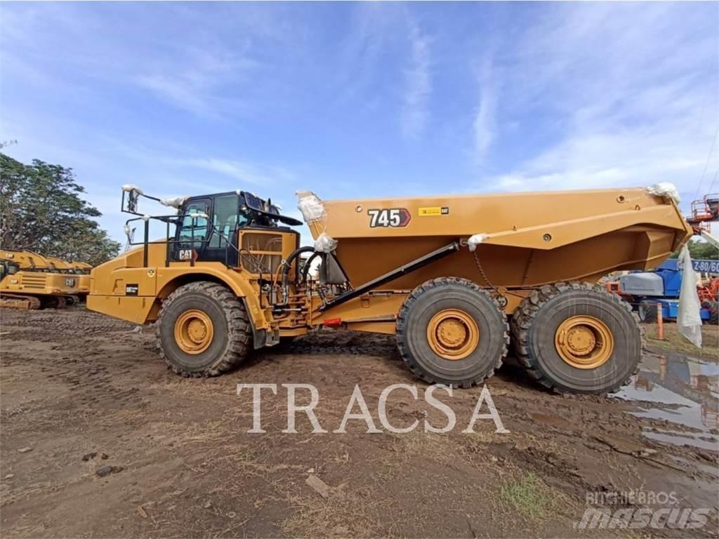 CAT 745 ساحبات مفصلية