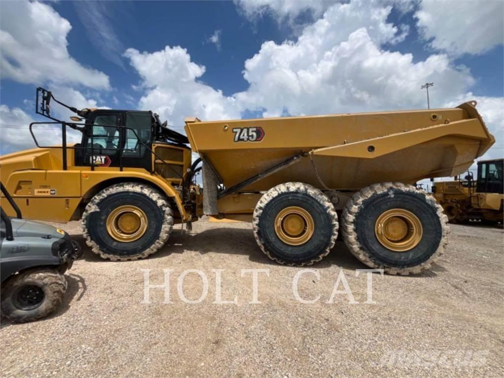 CAT 745 ساحبات مفصلية