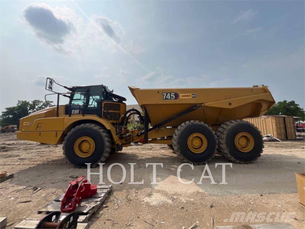 CAT 745 ساحبات مفصلية