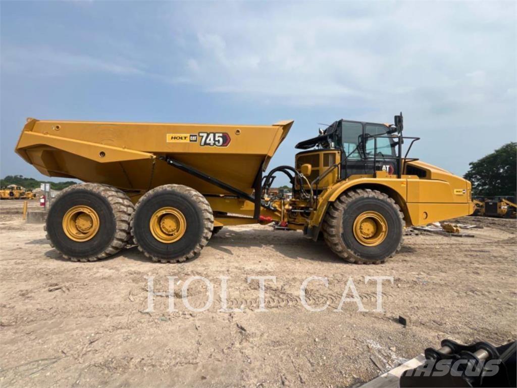 CAT 745 ساحبات مفصلية