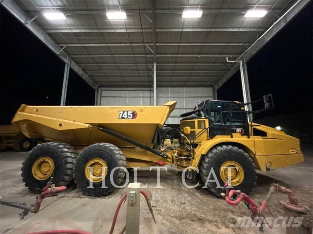 CAT 745 ساحبات مفصلية