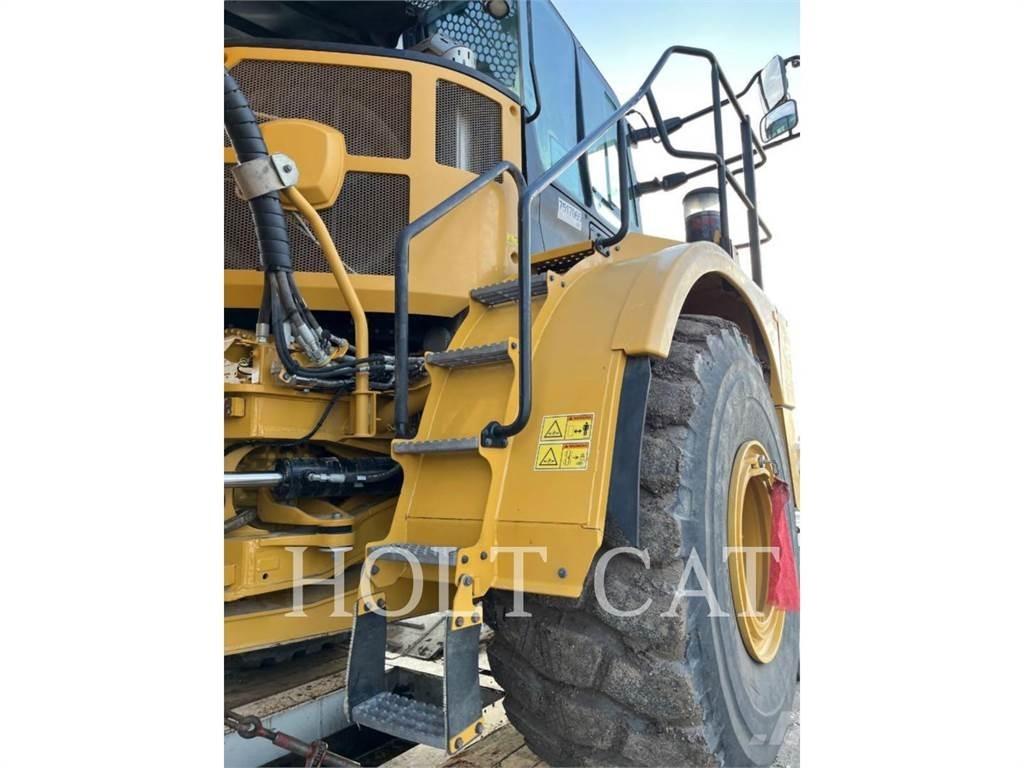 CAT 745 ساحبات مفصلية