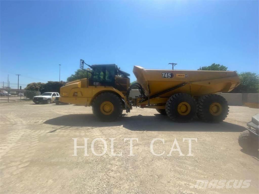 CAT 745 ساحبات مفصلية