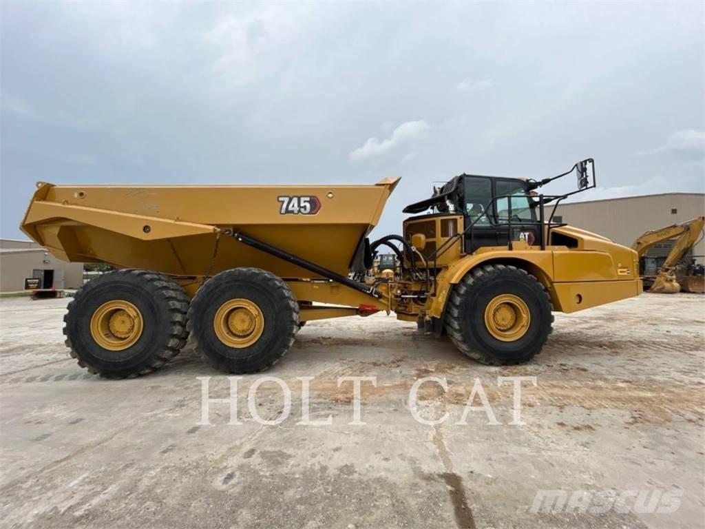 CAT 745 ساحبات مفصلية