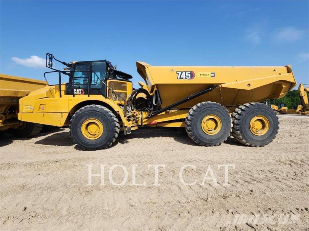 CAT 745 ساحبات مفصلية