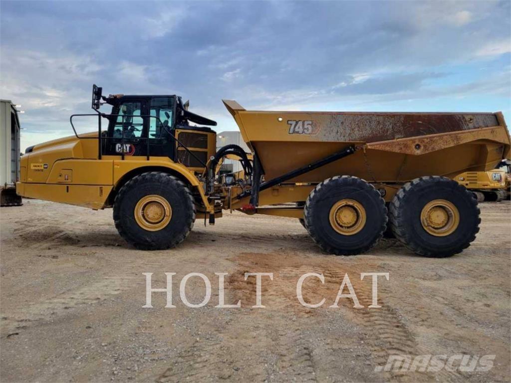 CAT 745 ساحبات مفصلية