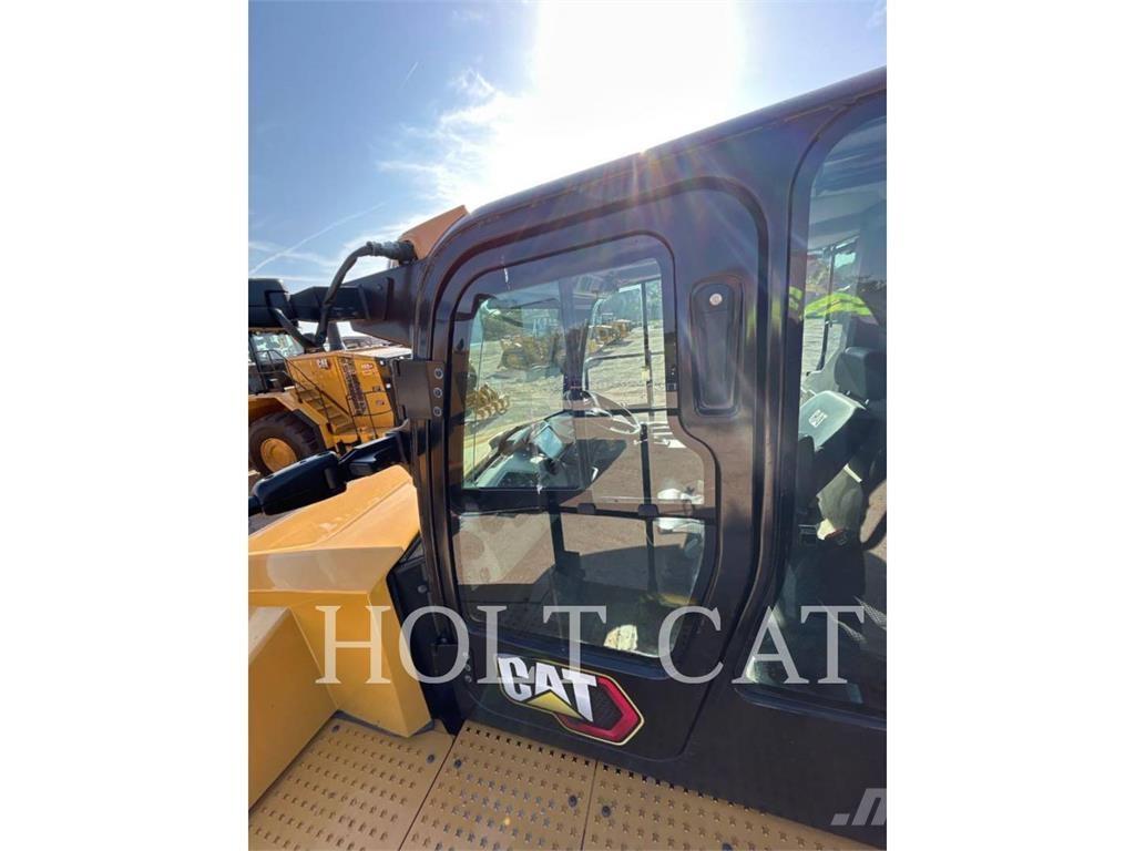 CAT 745 ساحبات مفصلية
