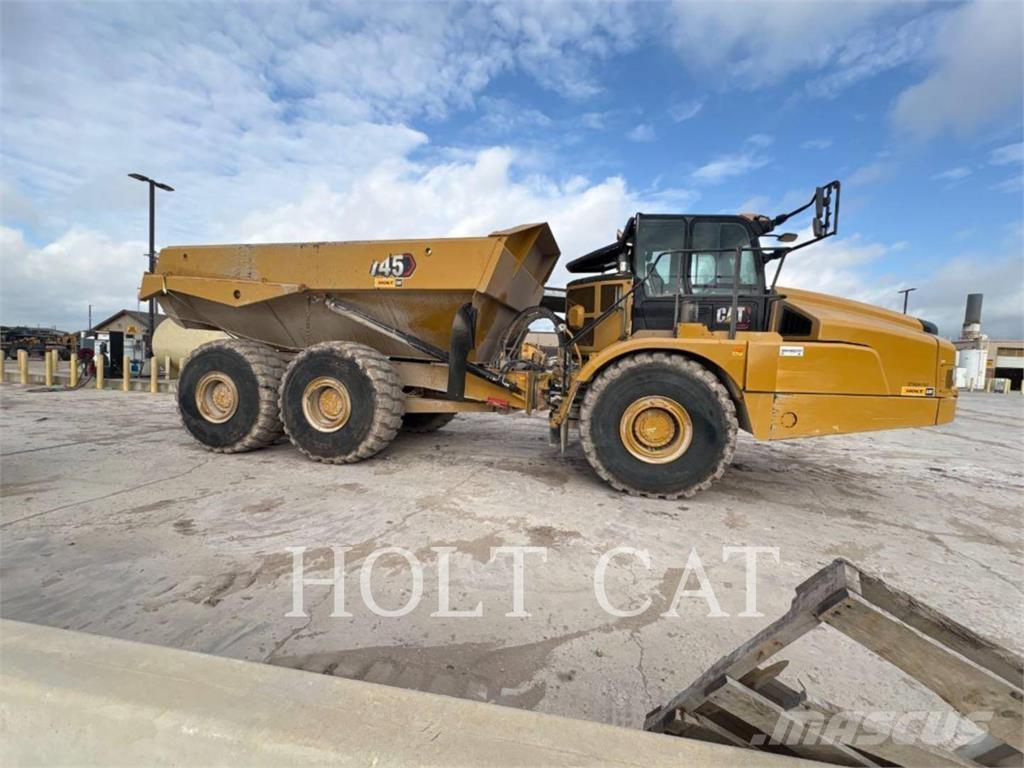 CAT 745 ساحبات مفصلية