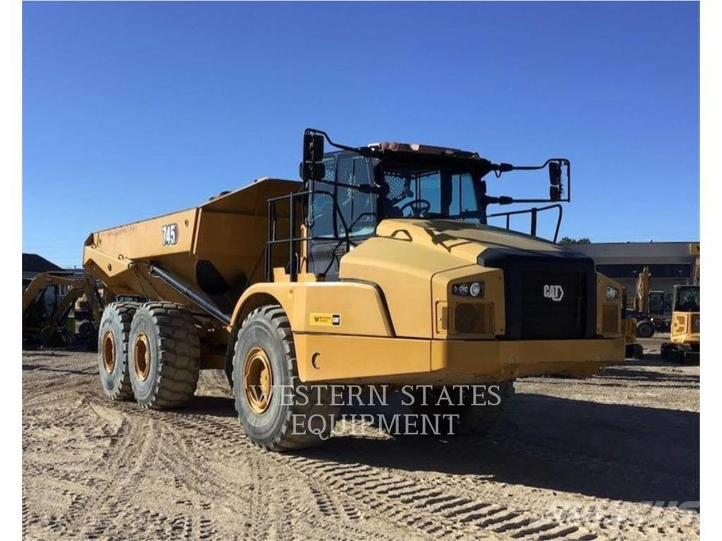 CAT 745 ساحبات مفصلية