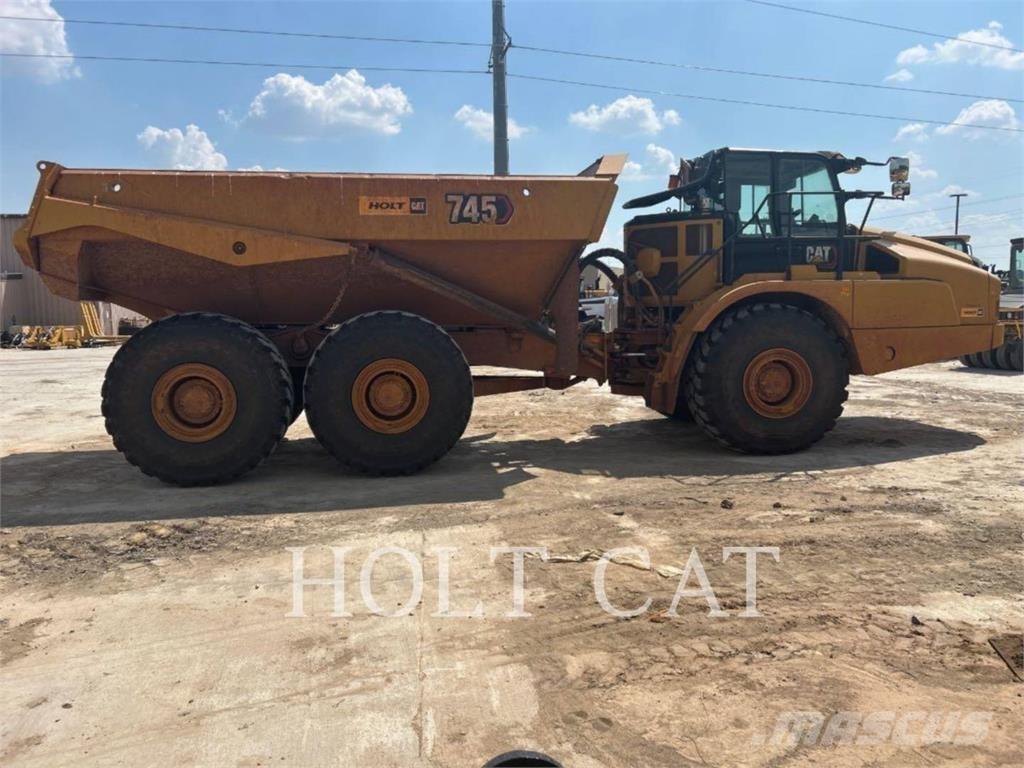 CAT 745 ساحبات مفصلية