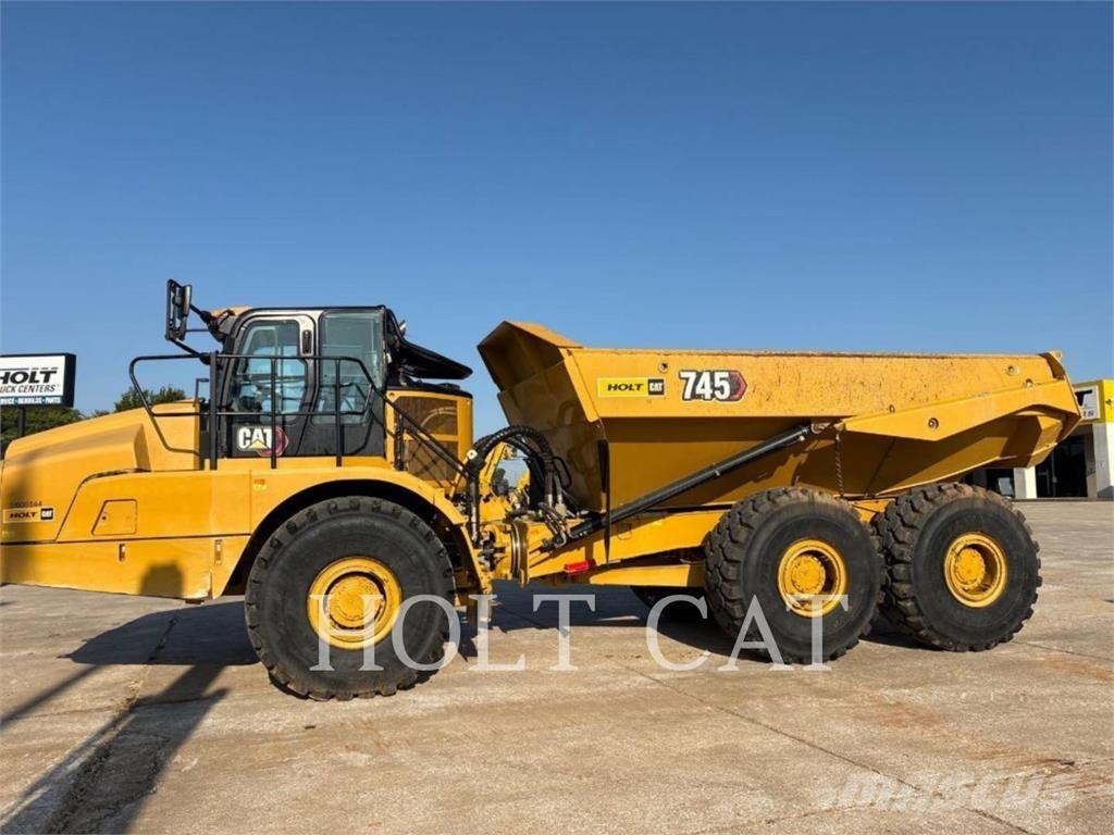 CAT 745 ساحبات مفصلية