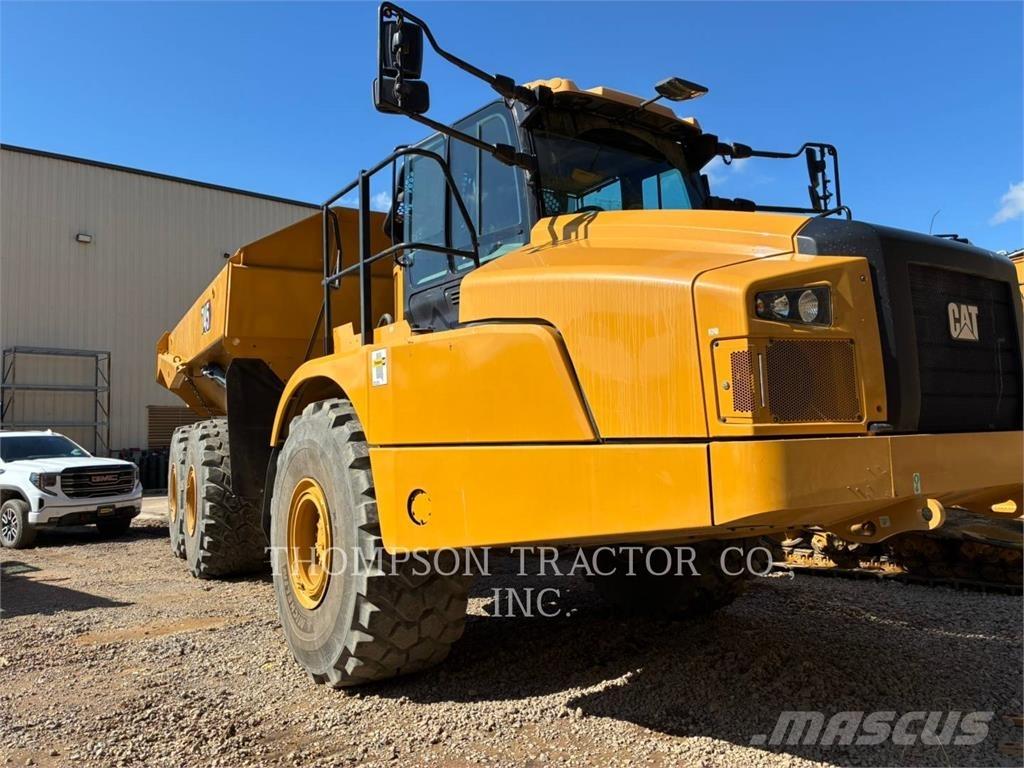 CAT 745 ساحبات مفصلية