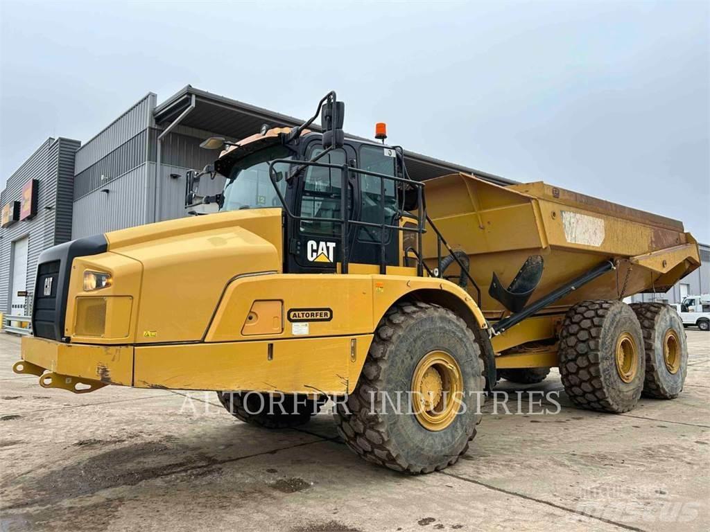 CAT 745 ساحبات مفصلية
