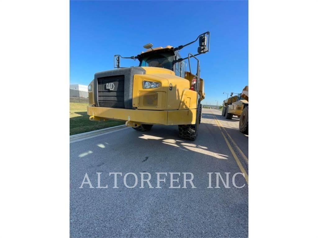 CAT 745-04 ساحبات مفصلية
