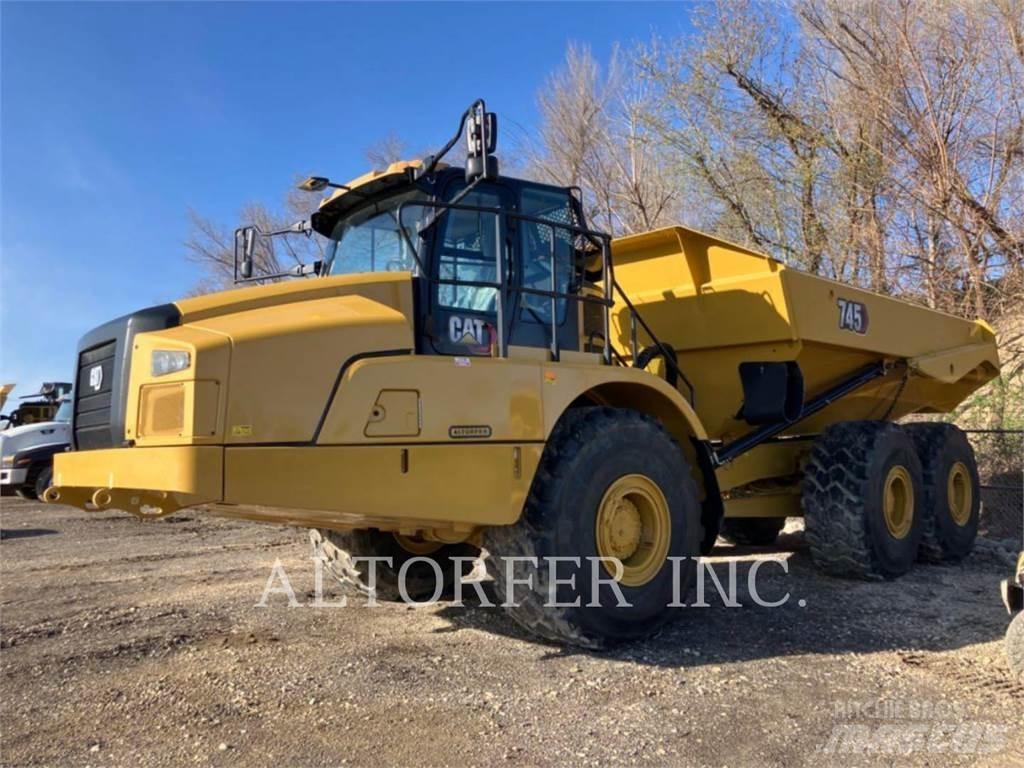 CAT 745-04 ساحبات مفصلية