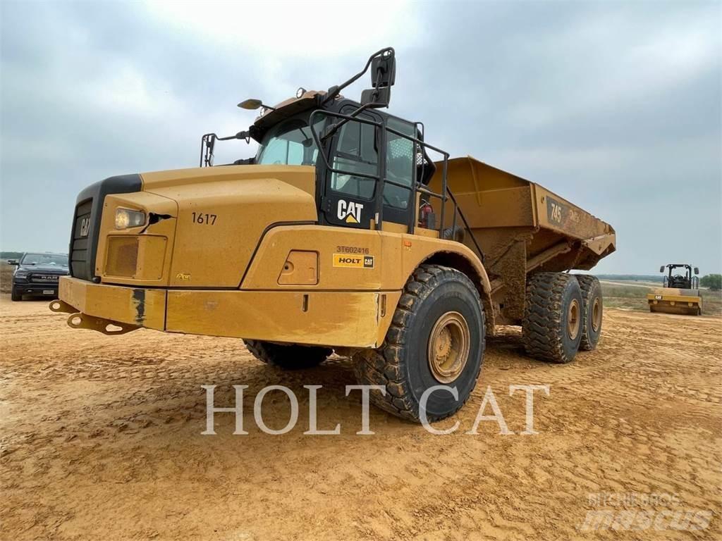 CAT 745-04 ساحبات مفصلية