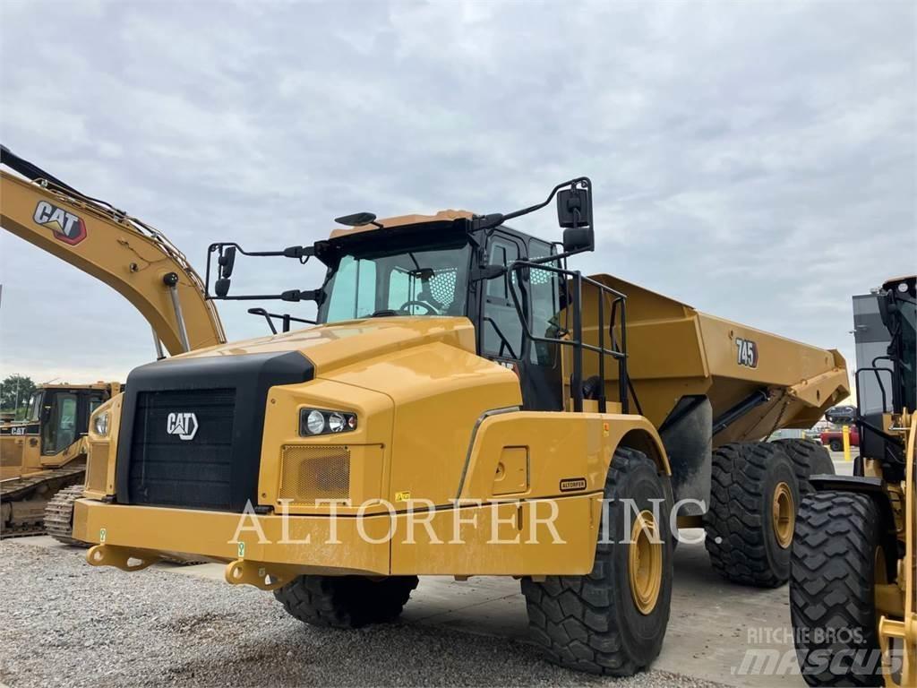 CAT 745-04 ساحبات مفصلية