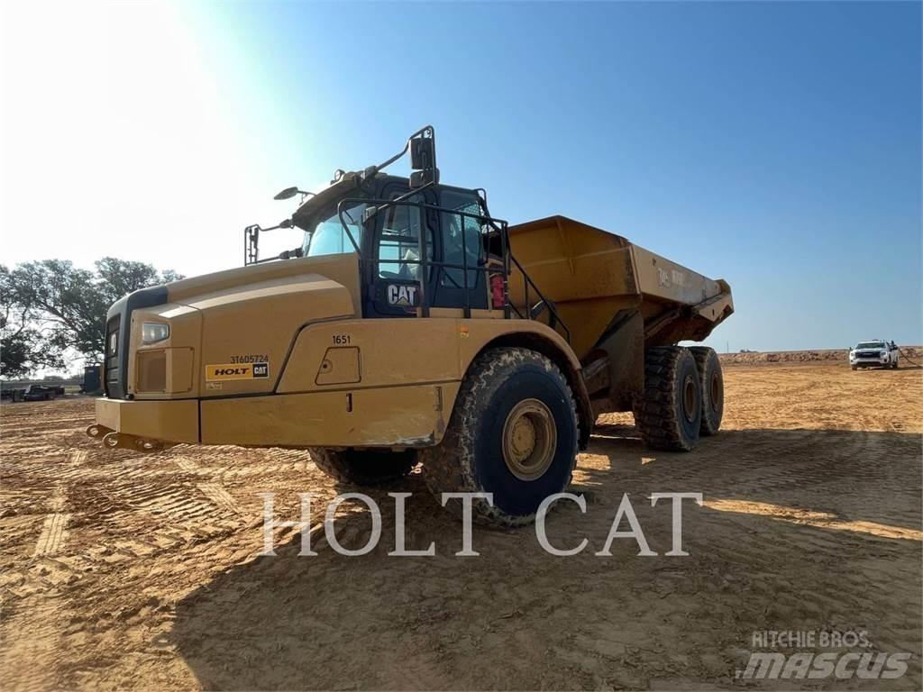 CAT 745-04 ساحبات مفصلية