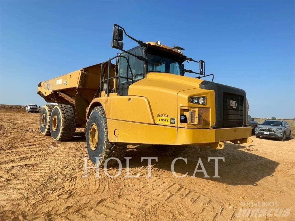 CAT 745-04 ساحبات مفصلية